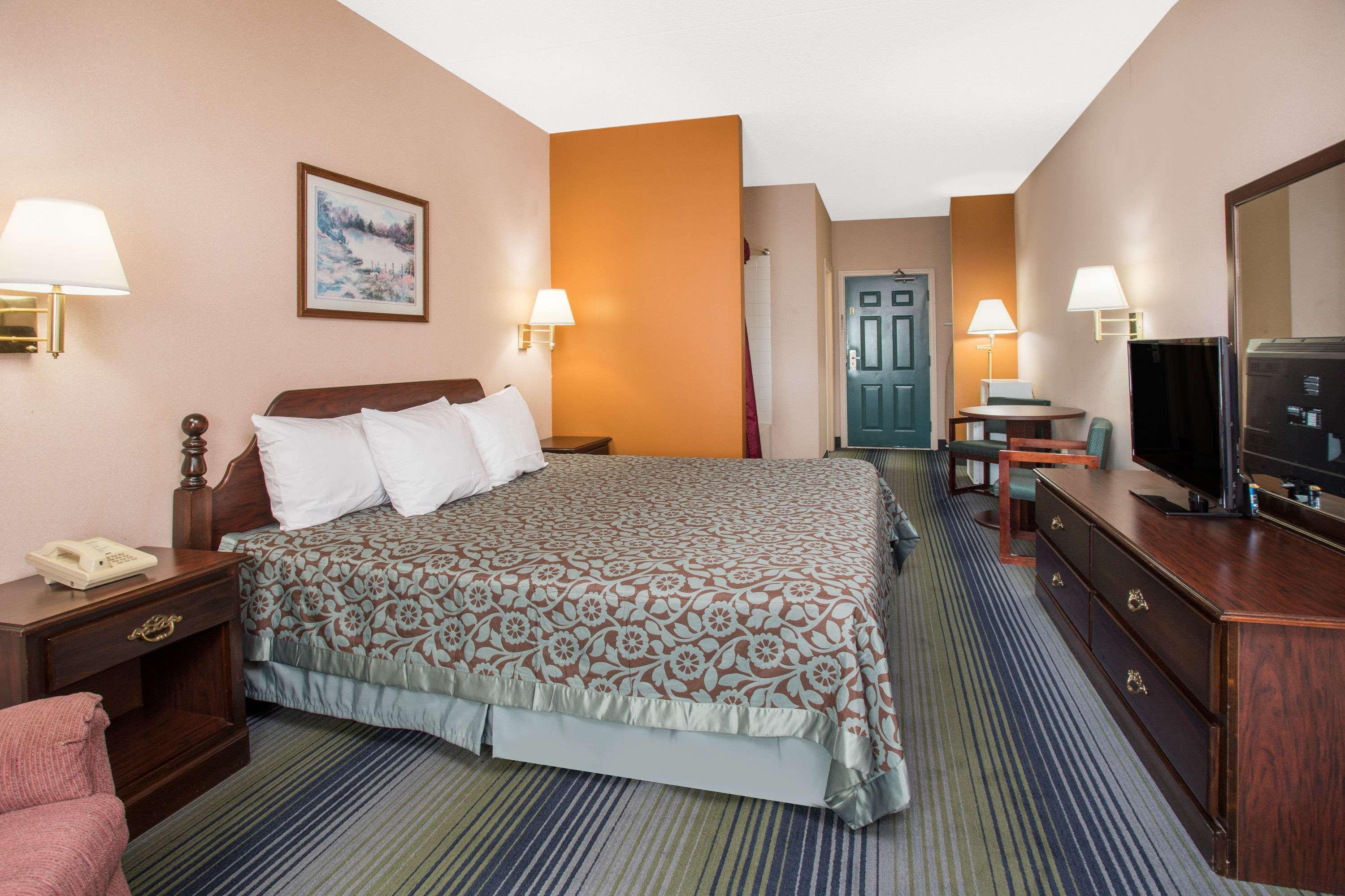 Days Inn By Wyndham Harrison Extérieur photo
