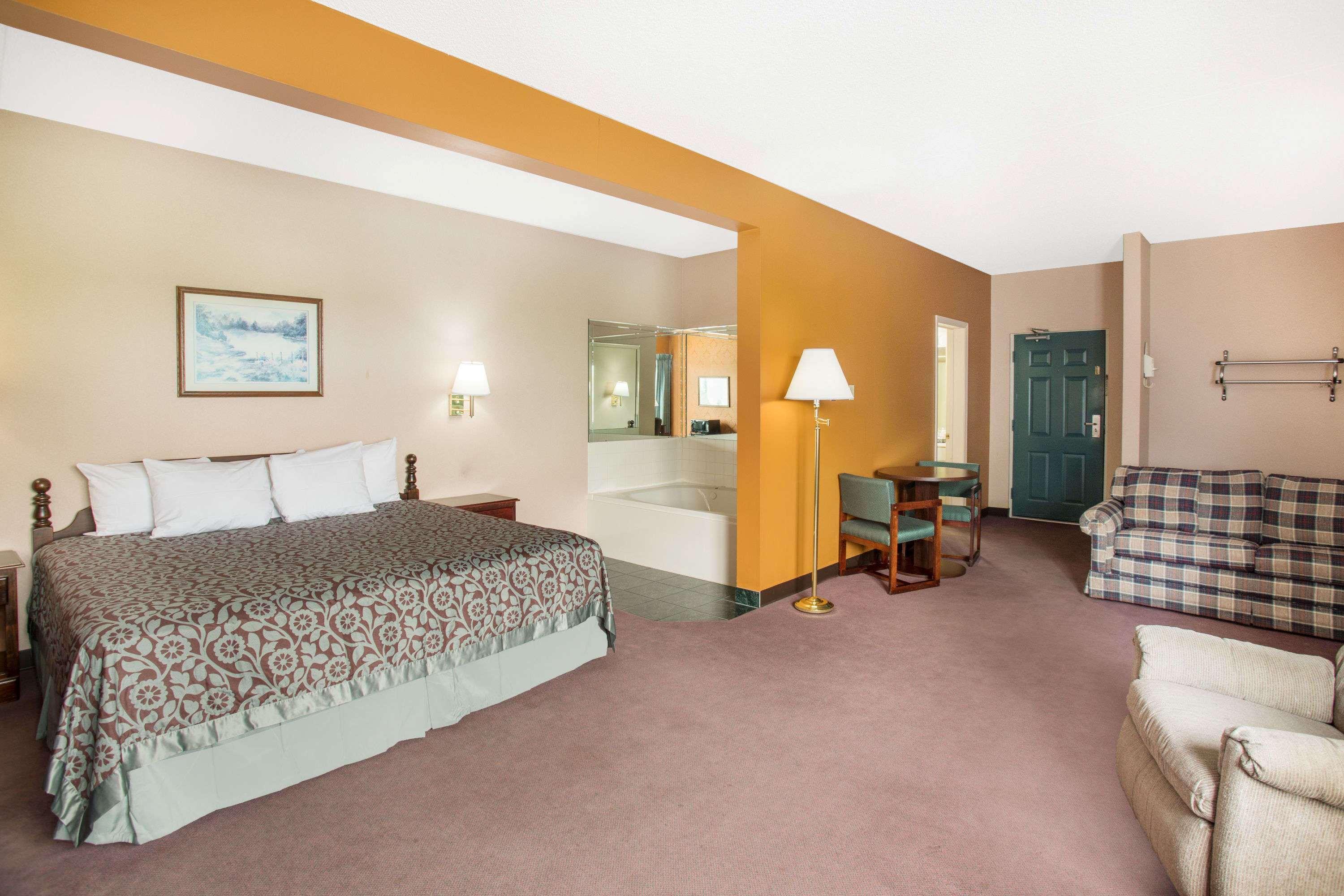 Days Inn By Wyndham Harrison Extérieur photo